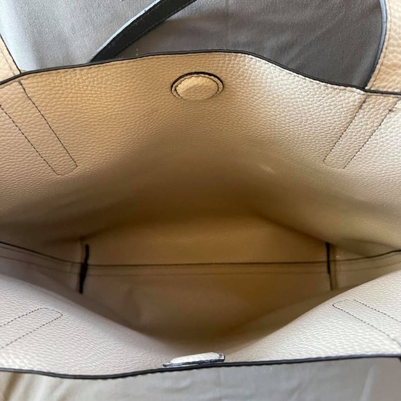 Brand new tote Gray and Taupe - Picture 2 of 2